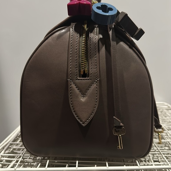 Luis Vuitton Neo Speedy with authentic LV bag charm. - Picture 9 of 17